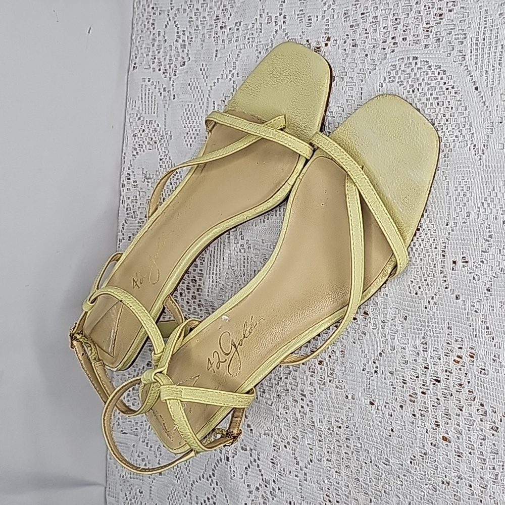 42 Gold yellow leather strappy ankle strap unique rare heel heels sz 8